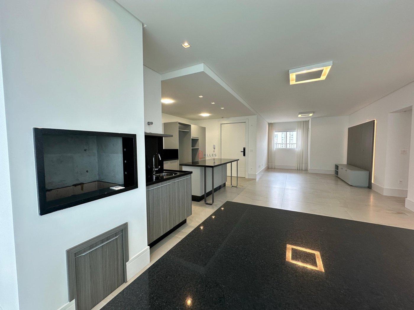 ✨ ALUGUEL ANUAL – APARTAMENTO DE ALTO PADRÃO | CENTRO • BALNEÁRIO CAMBORIÚ/SC