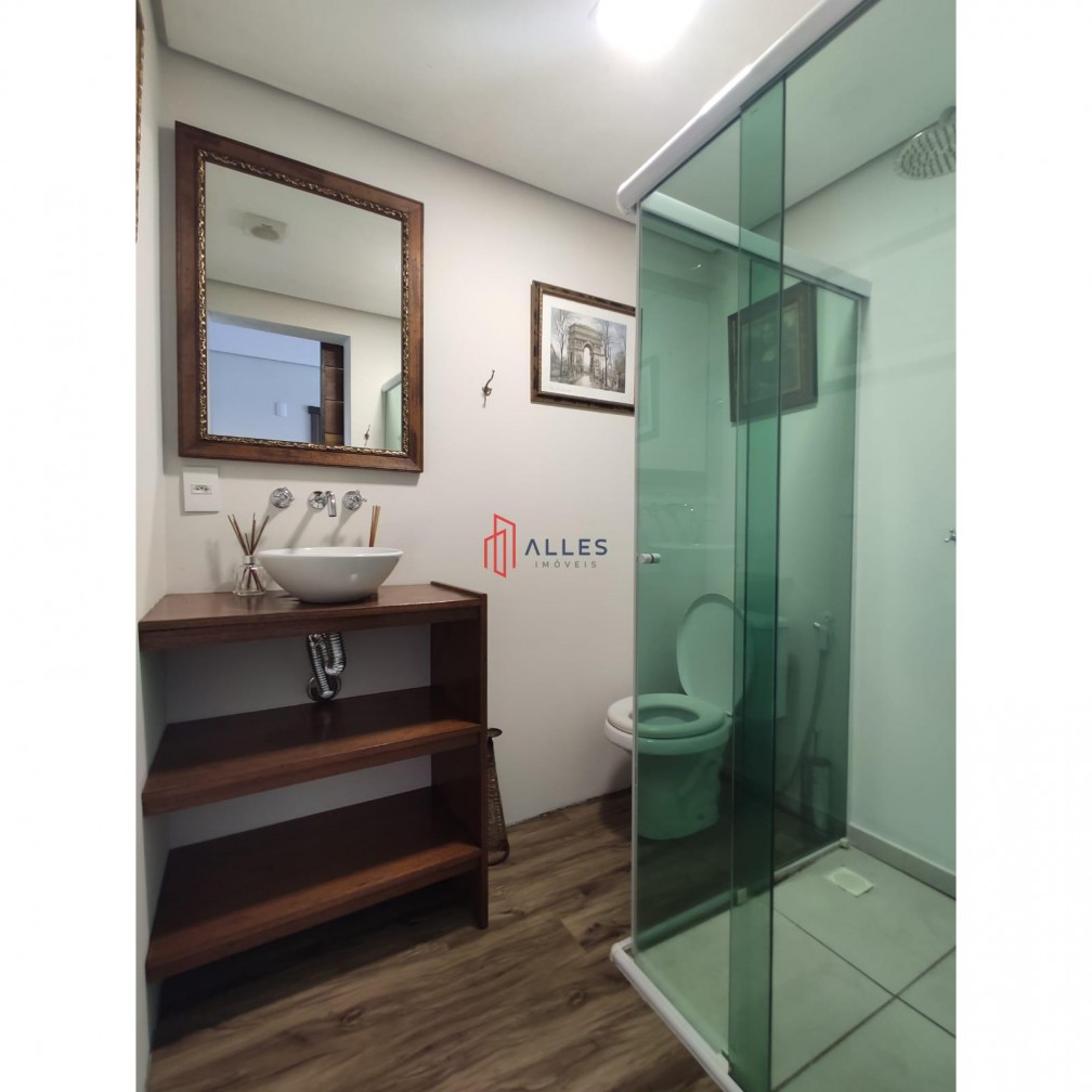 VENDE-SE  APARTAMENTO DIFERENCIADO EM BALNEÁRIO CAMBORIÚ/SC