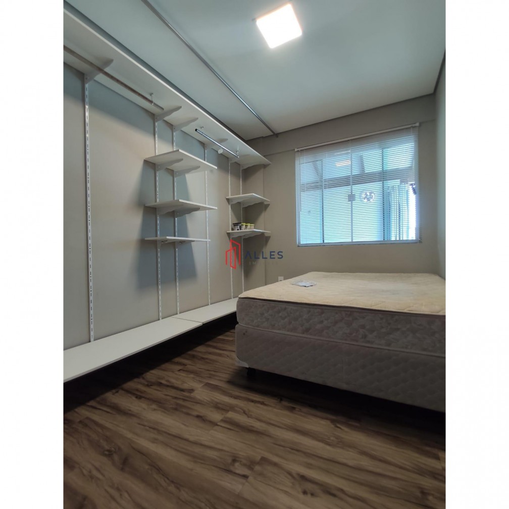 VENDE-SE  APARTAMENTO DIFERENCIADO EM BALNEÁRIO CAMBORIÚ/SC