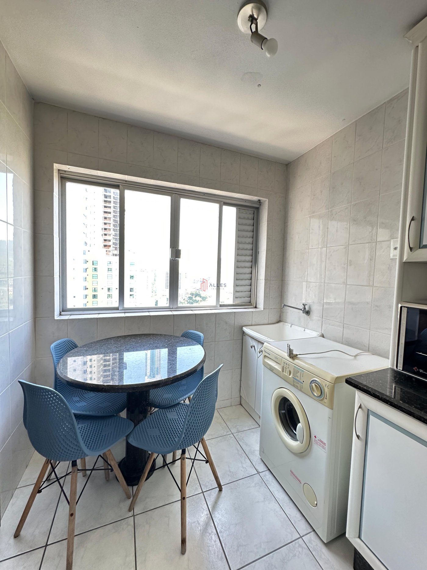 ALUGA-SE ANUAL APARTAMENTO MOBILADO NA BARRA SUL EM BALNEÁRIO CAMBORIÚ/SC