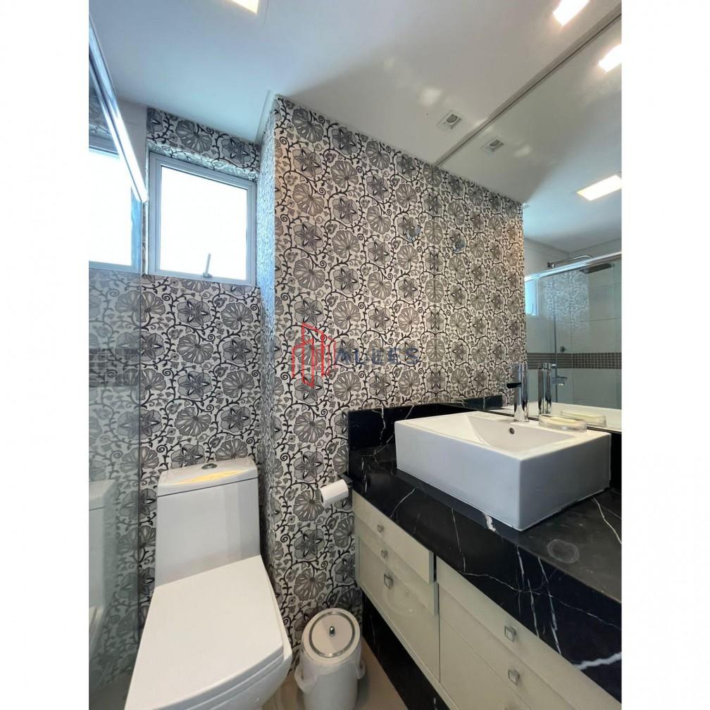 VENDE-SE APARTAMENTO MOBILIADO NA DESEJADA PRAIA BRAVA DE ITAJAÍ/SC