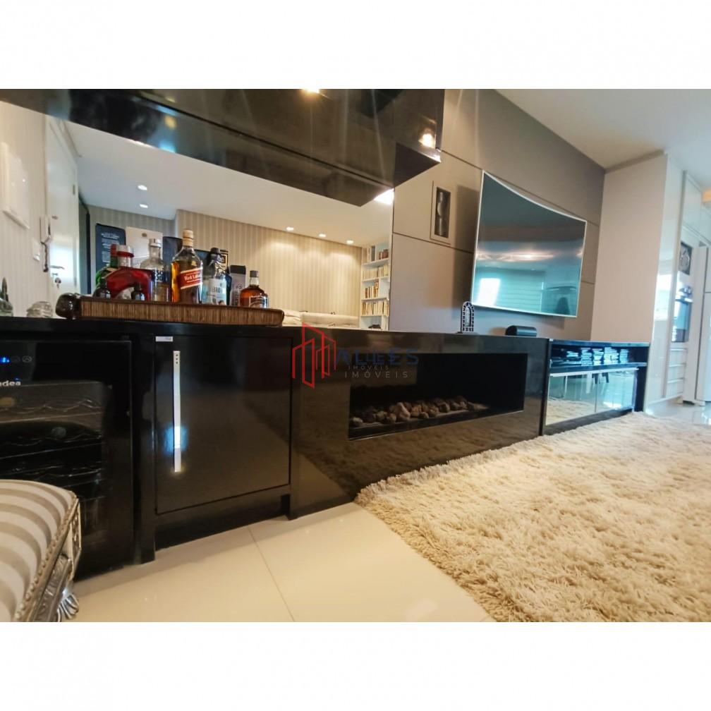 VENDE-SE APARTAMENTO MOBILIADO NA DESEJADA PRAIA BRAVA DE ITAJAÍ/SC