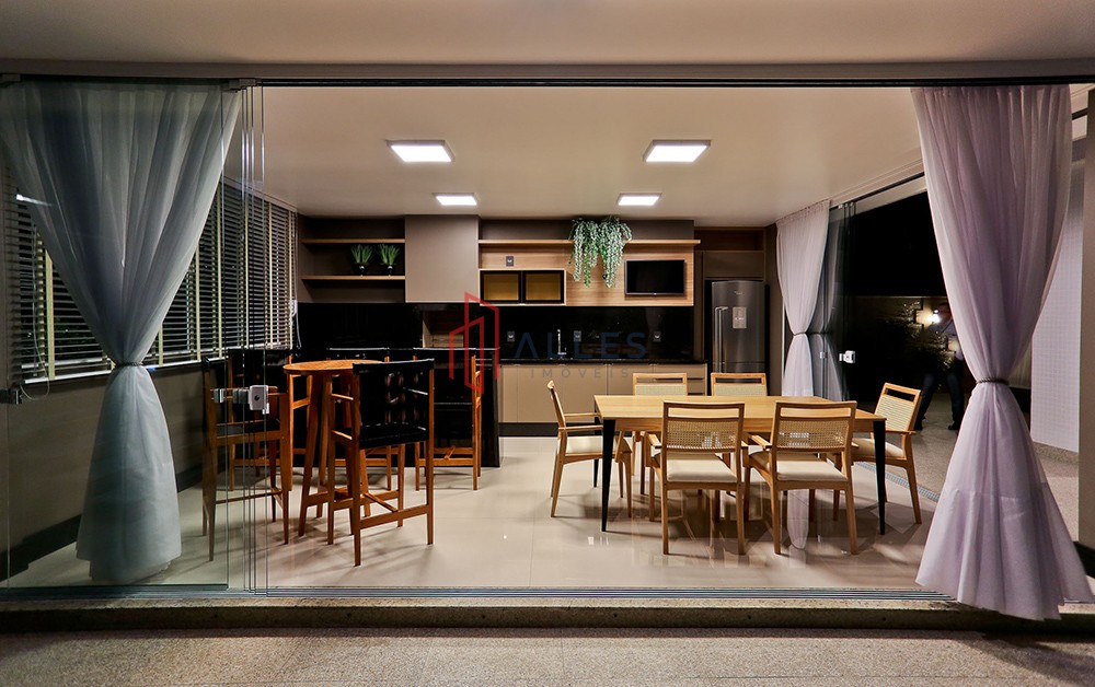 ALUGA-SE ANUAL APARTAMENTO ALTO PADRÃO NO CENTRO DE BALNEÁRIO CAMBORIÚ/SC