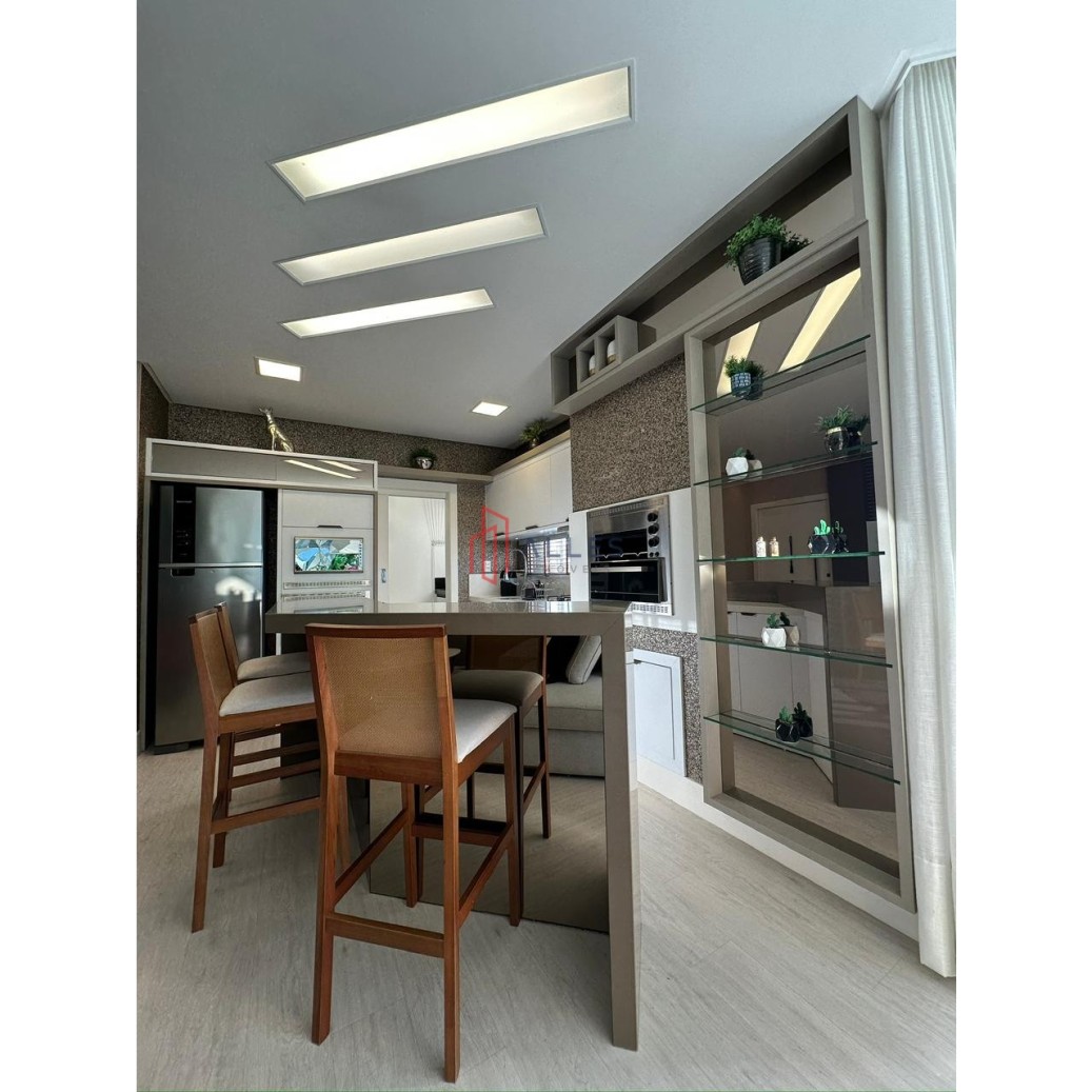 🏙️ LOCAÇÃO ANUAL – APARTAMENTO ALTO PADRÃO | CENTRO DE BALNEÁRIO CAMBORIÚ/SC ✨