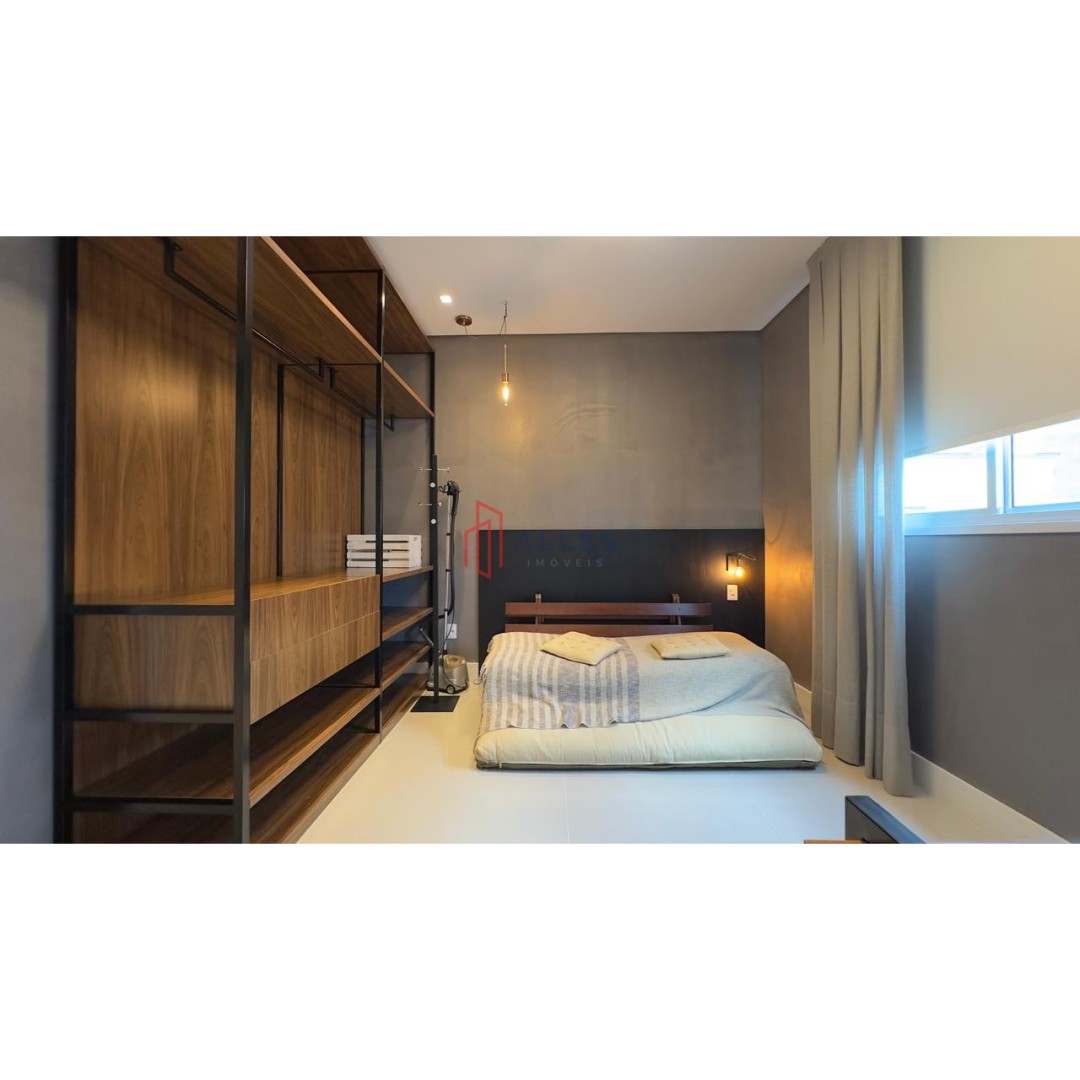 ALUGA-SE ANUAL APARTAMENTO NO CENTRO DE BALNEÁRIO CAMBORIÚ/SC